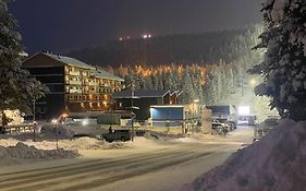 Levi Diamonds Luxury Private Jacuzzi & Ski-In&Out